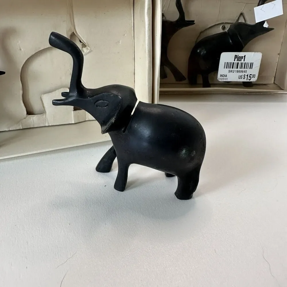 Place Card Holders Dark Bronze Elephant Pier 1 Reservation Photo Trunk Up Set/8